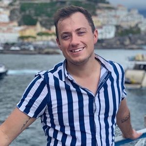 Meet your Posher, Eric